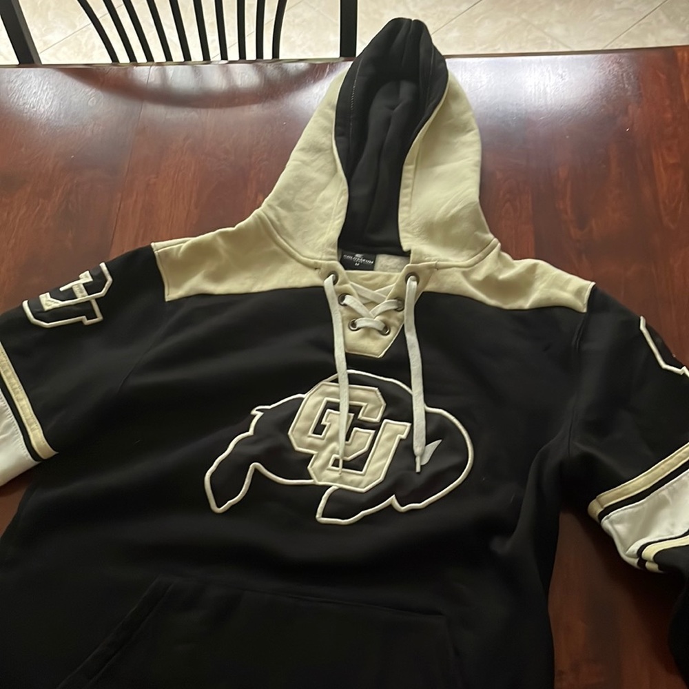 Boulder hockey string hoodie